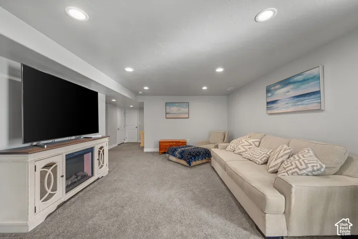 5667 W 3900 S, Hooper, Utah 84315