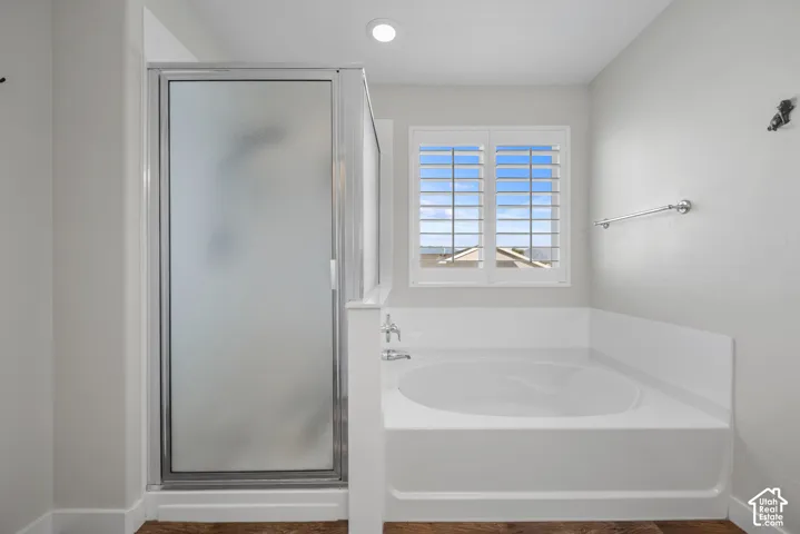 Soaking tub