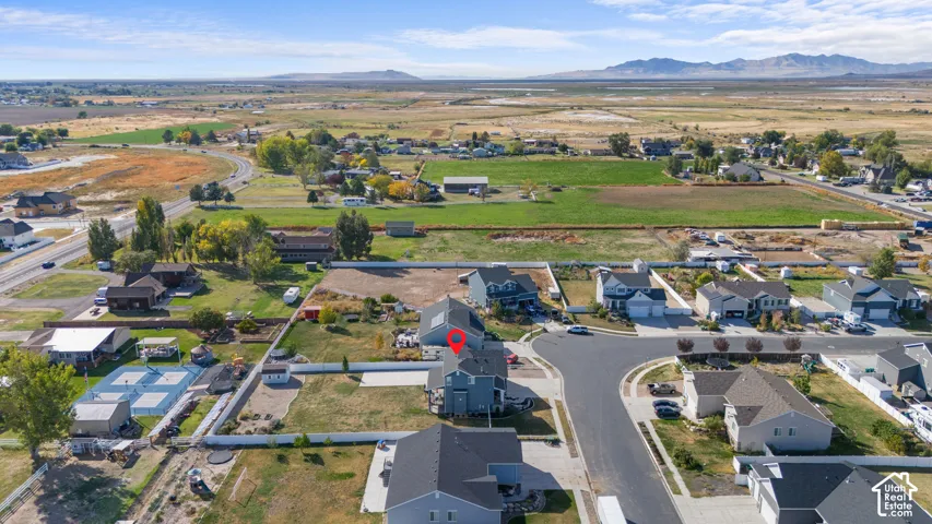 5667 W 3900 S, Hooper, Utah 84315