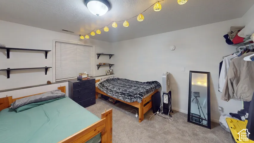 Recessed window with privacy blinds