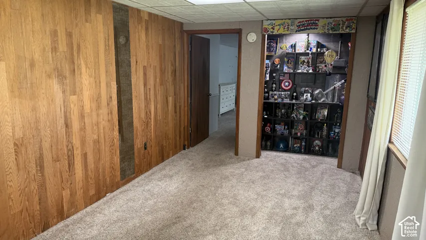 Den, dry-bar, office or exercise area