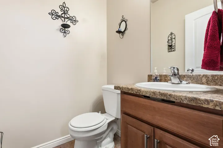 1/2 bath on same level as kitchen and upstairs living room