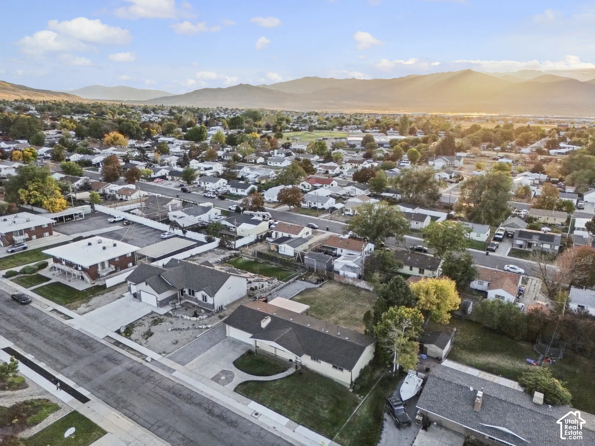 Residential neighborhood with mountain backdrop