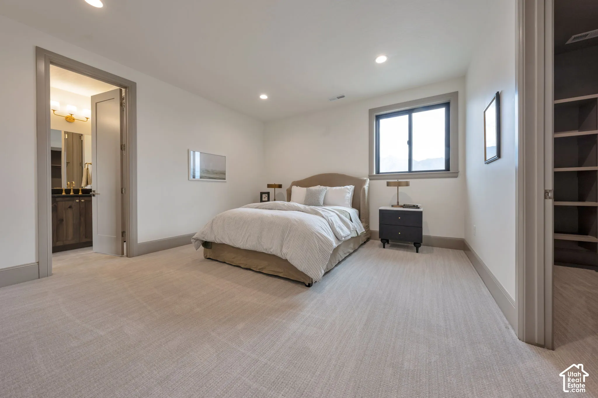 Light-toned carpeting throughout