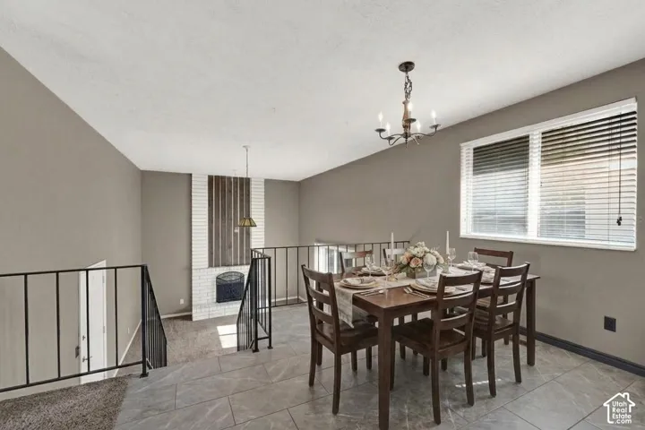 Ai Updated & Staged Dining Area