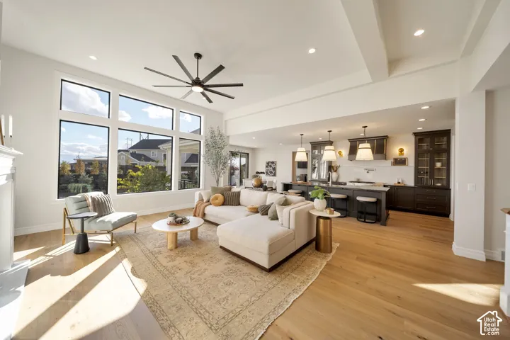 Photos are of a previous build and to show an example of what can be done.