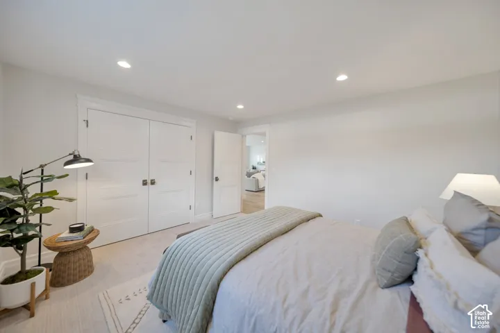 Photos are of a previous build and to show an example of what can be done.