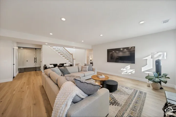 Photos are of a previous build and to show an example of what can be done.