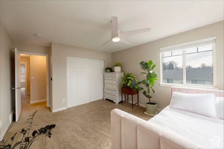 Recessed lighting and ceiling fan with integrated lighting