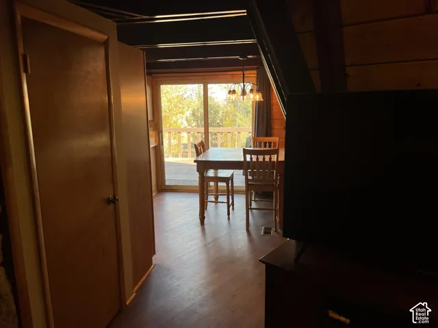 Wood-finish flooring with natural wood paneling