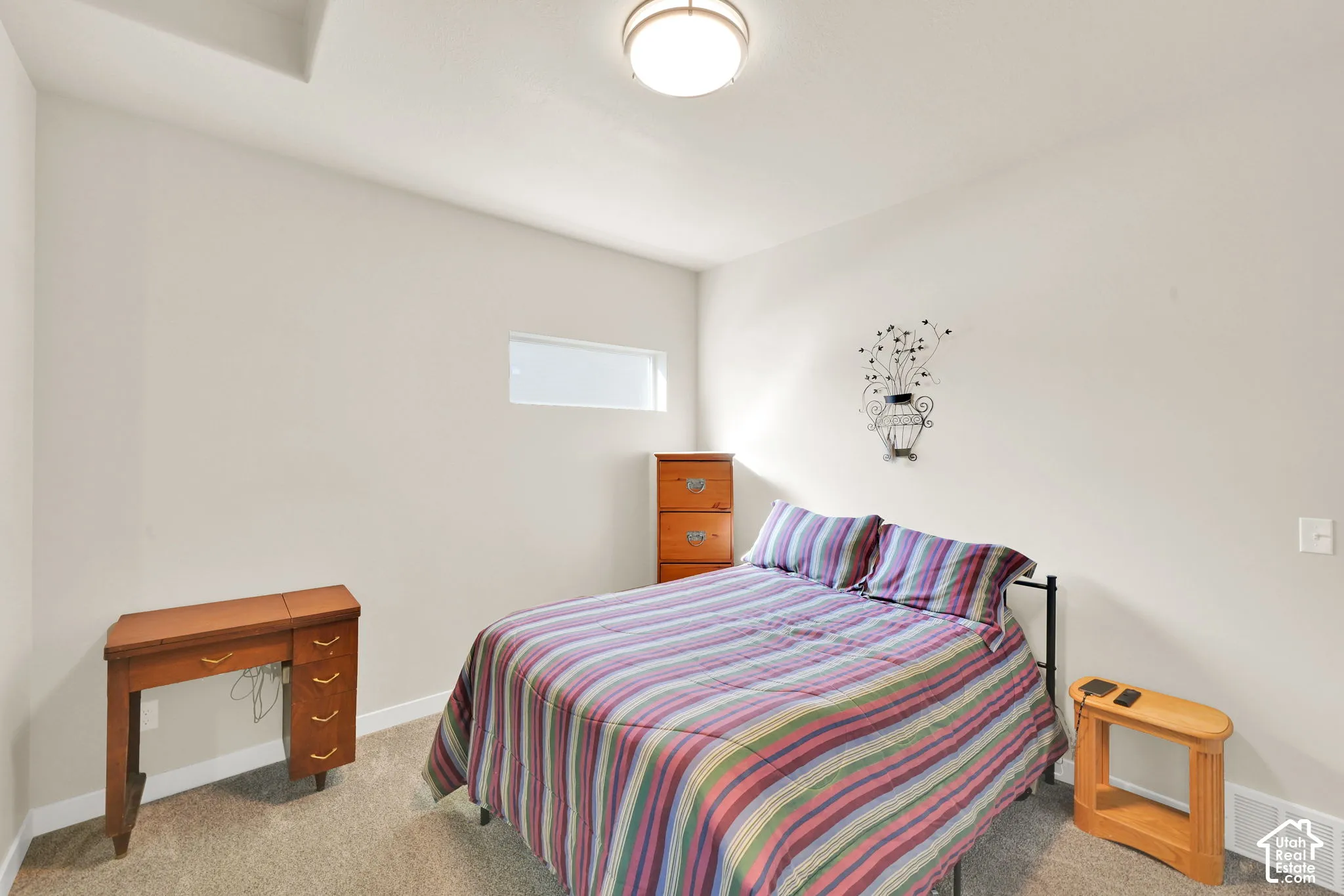 1st bedroom