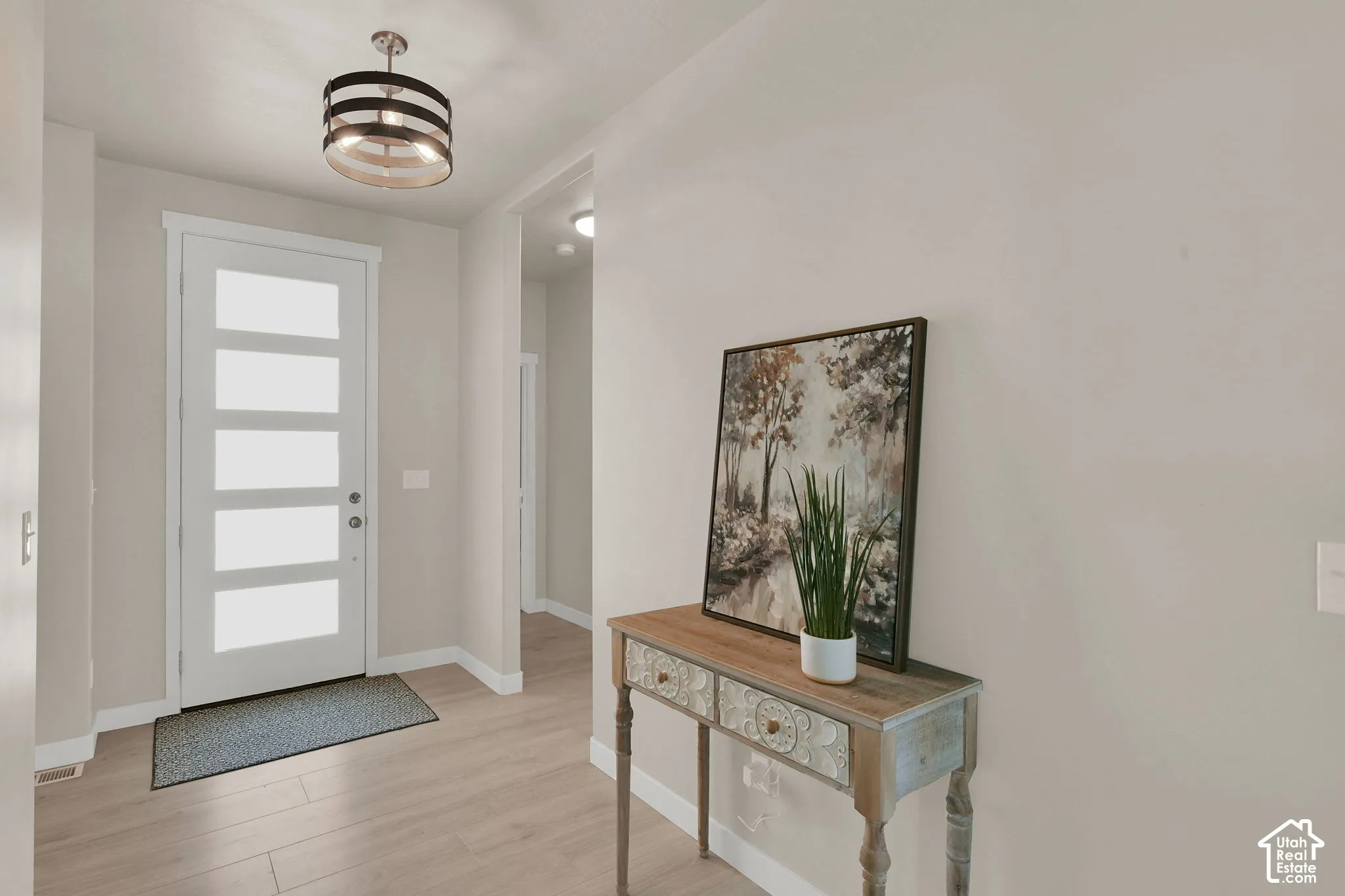 Spacious foyer with plenty of light
