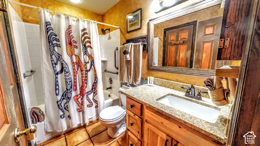 Granite countertop vanity with an undermount sink