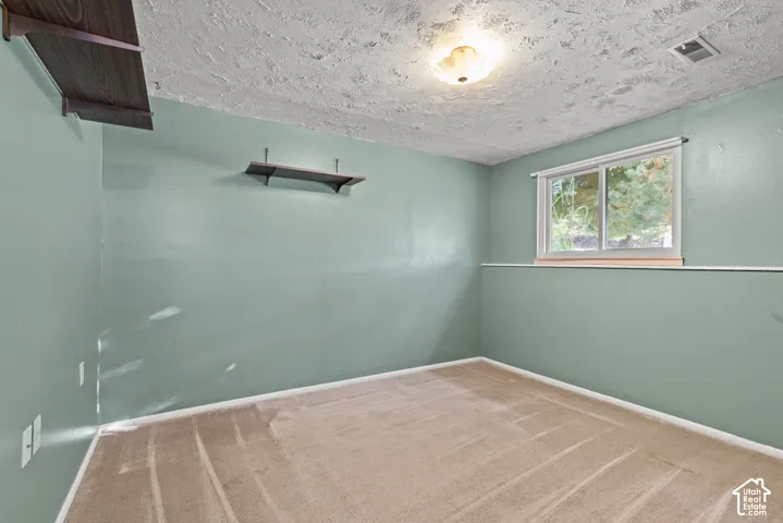 566 N 700 W, Clearfield, Utah 84015