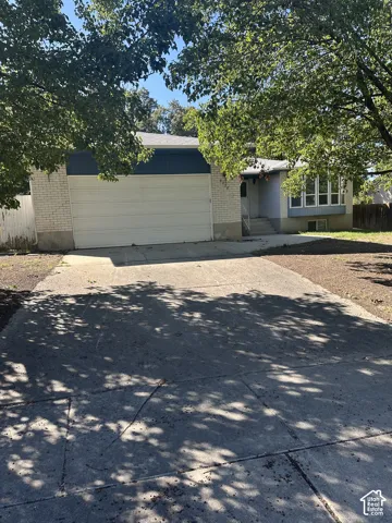 8228 S Bettina Ln, Sandy, Utah 84093