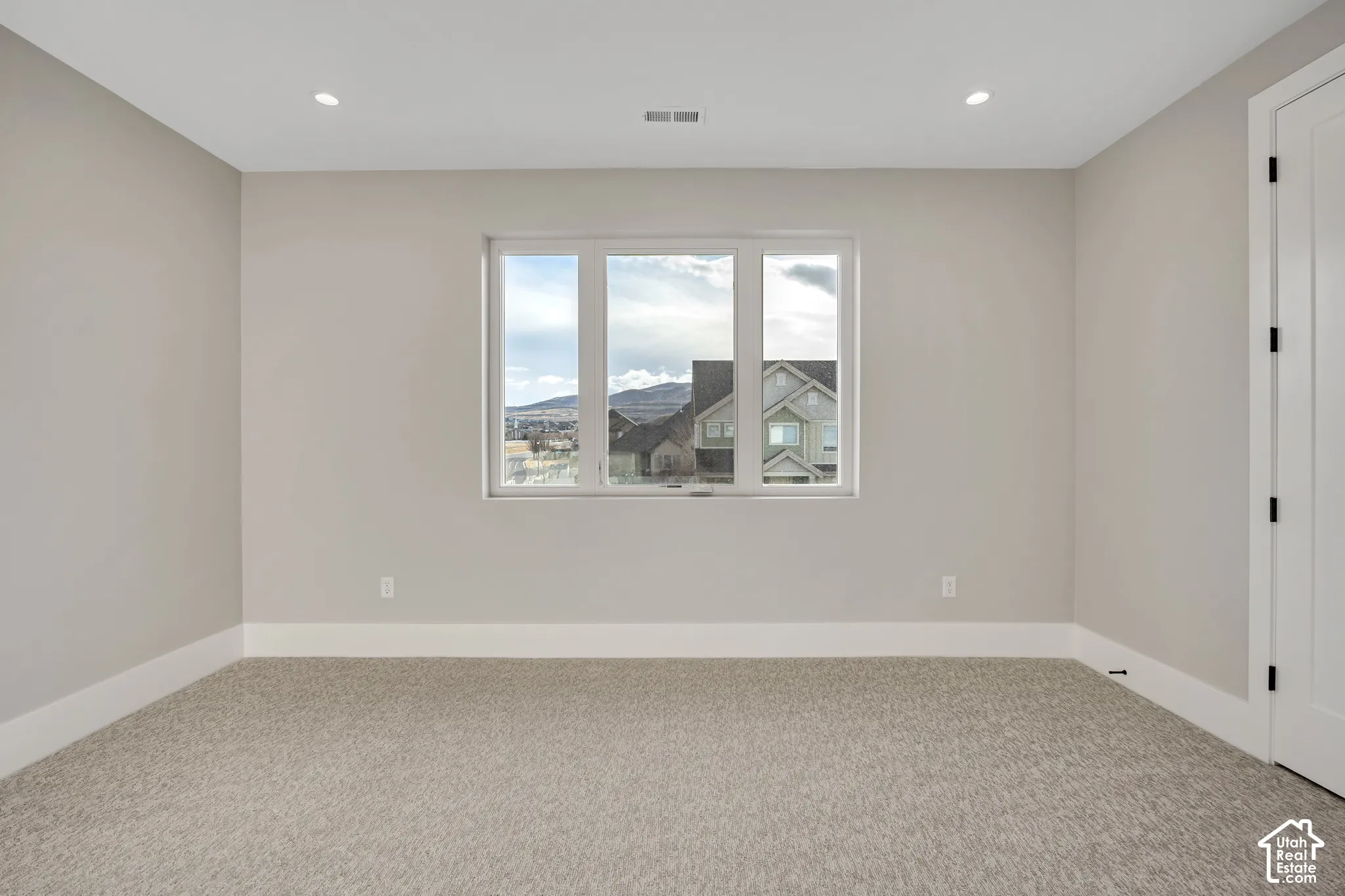 Recessed lighting with light-toned walls