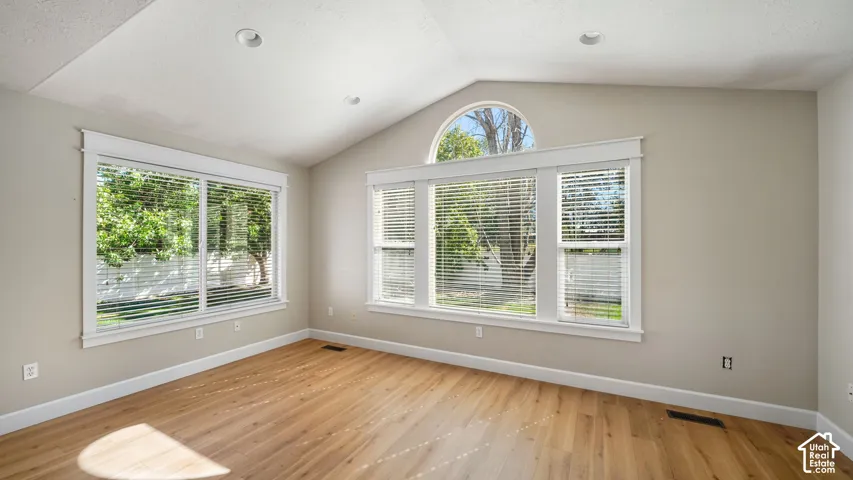 Vaulted ceiling with recessed lighting