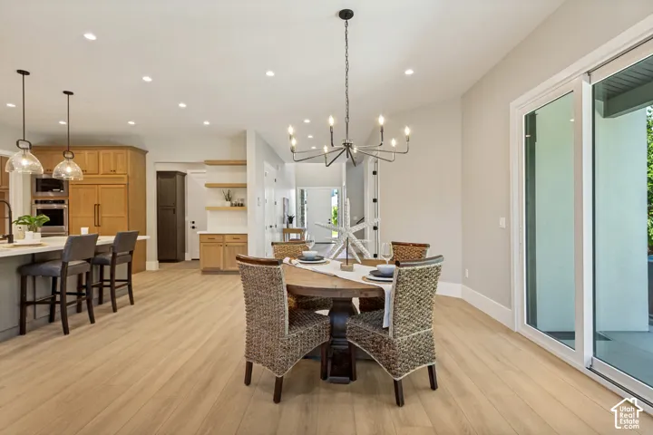3168 W Chalk Creek Way, South Jordan, Utah 84095