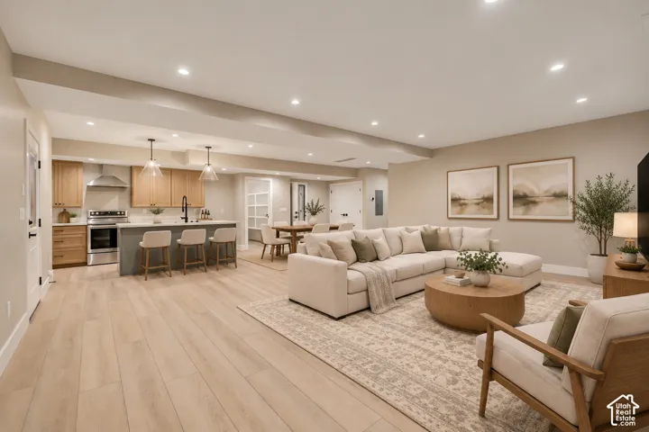 3168 W Chalk Creek Way, South Jordan, Utah 84095