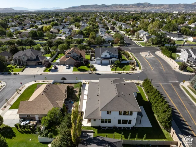 3168 W Chalk Creek Way, South Jordan, Utah 84095