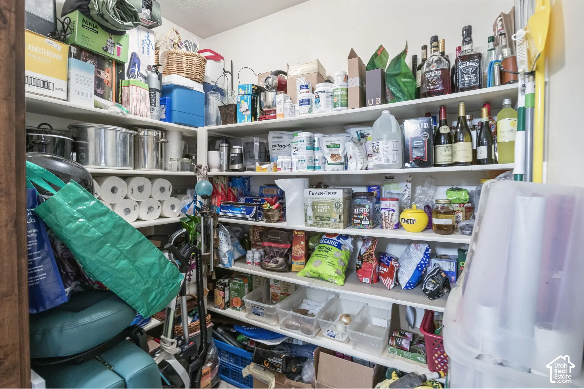 Walk in Pantry
