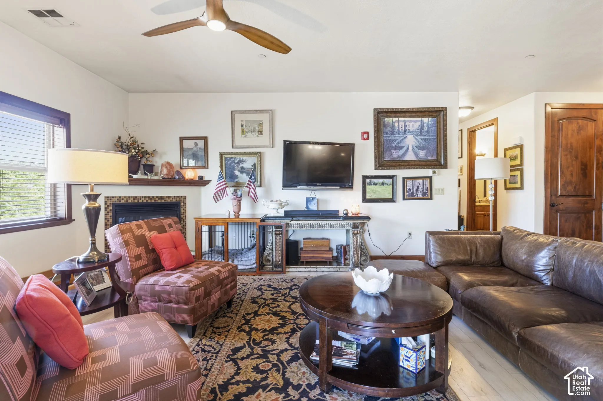 Built in gas fireplace