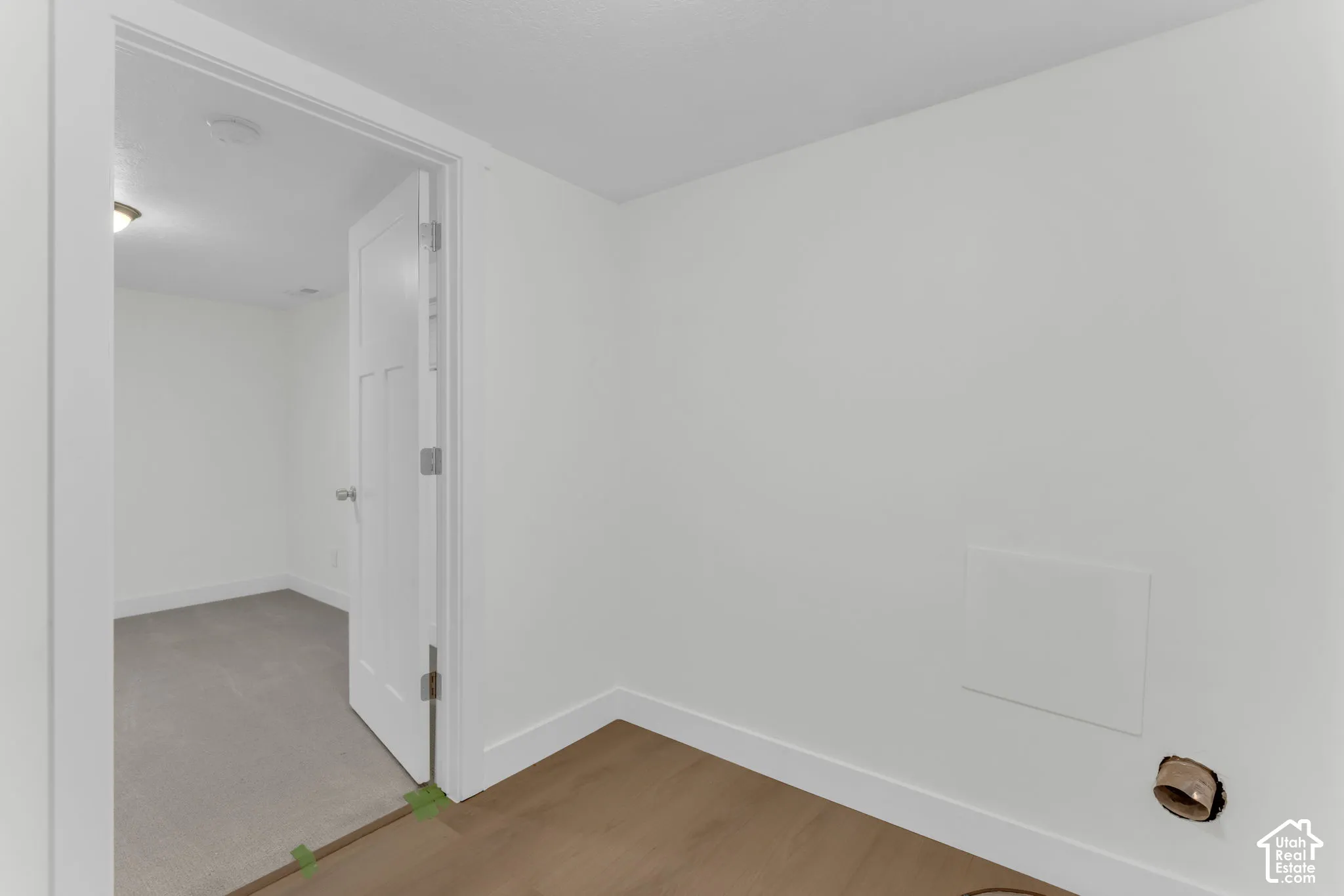 White wall finish
