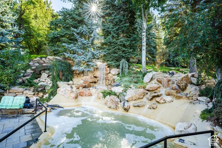 3898 E Thousand Oaks Cir, Millcreek, Utah 84124