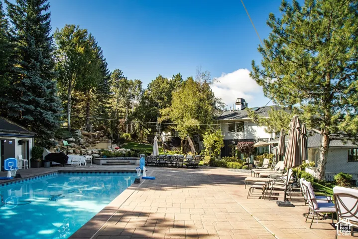 3898 E Thousand Oaks Cir, Millcreek, Utah 84124
