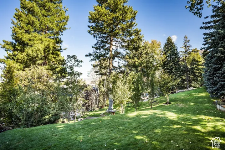 3898 E Thousand Oaks Cir, Millcreek, Utah 84124