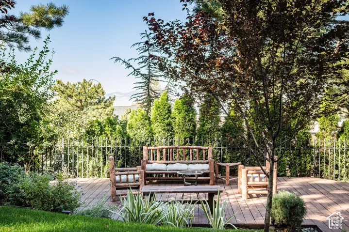 3898 E Thousand Oaks Cir, Millcreek, Utah 84124