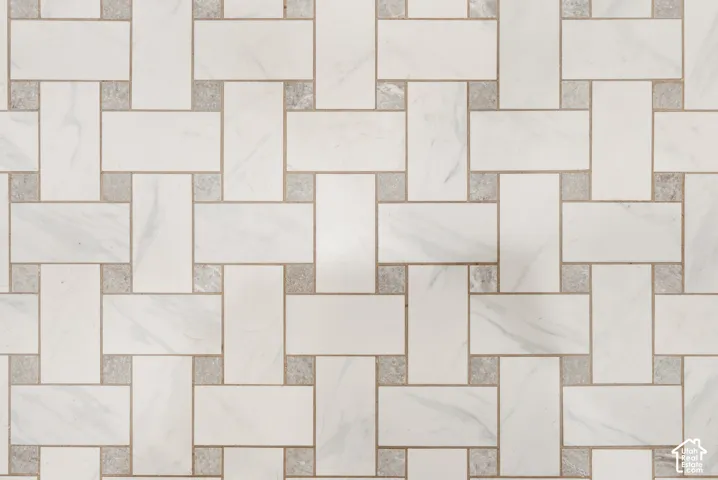 Rectangular and square tile mosaic pattern