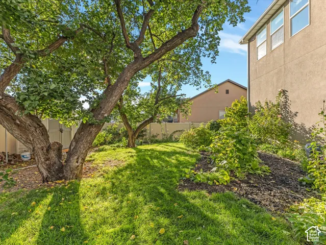 192 E Flicker Dr, Sandy, Utah 84070