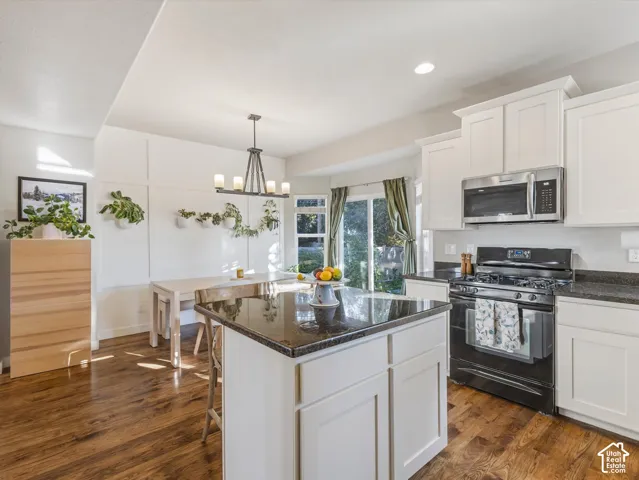 192 E Flicker Dr, Sandy, Utah 84070