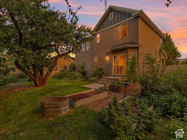 192 E Flicker Dr, Sandy, Utah 84070