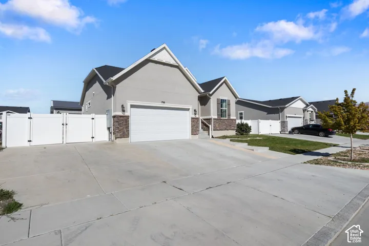 798 W Lafayette St, Stansbury Park, Utah 84074