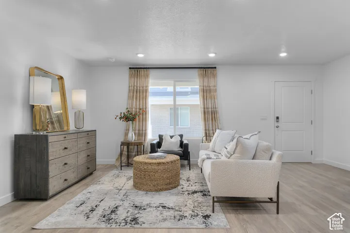 249 E 1235 N #210, Harrisville, Utah 84404