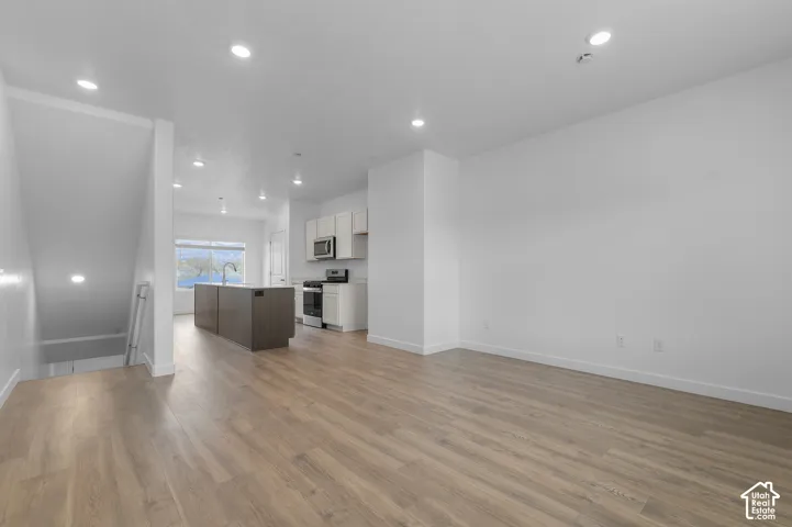 1219 N 235 E #216, Harrisville, Utah 84404