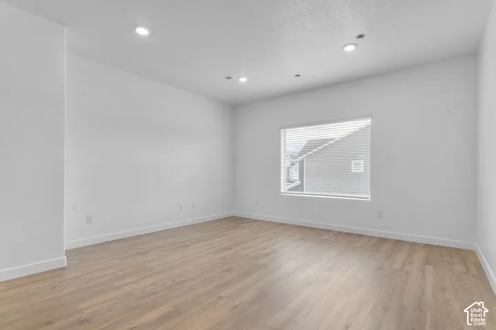 1219 N 235 E #216, Harrisville, Utah 84404