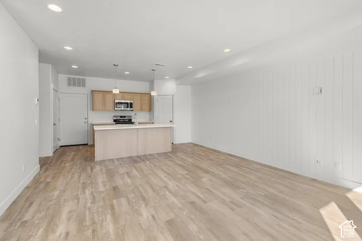 1653 W 2700 S #218, Syracuse, Utah 84075