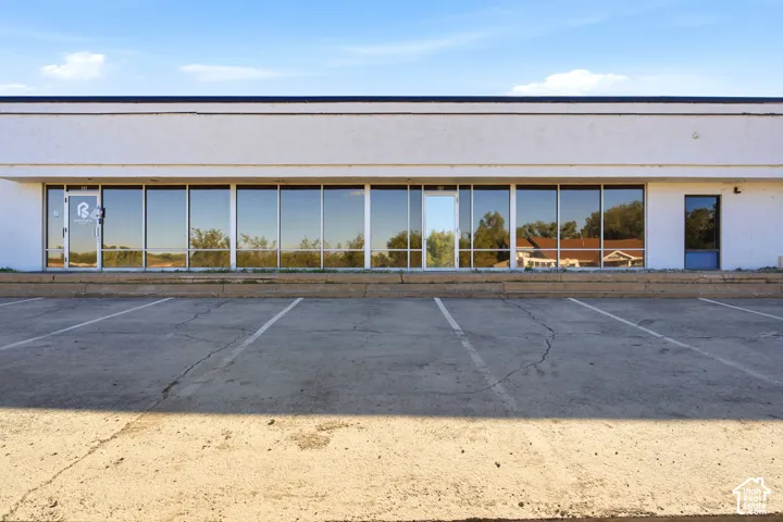 4042 S Pacific Ave #102, Riverdale, Utah 84405