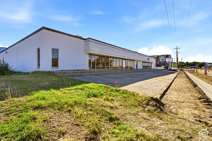 4042 S Pacific Ave #102, Riverdale, Utah 84405