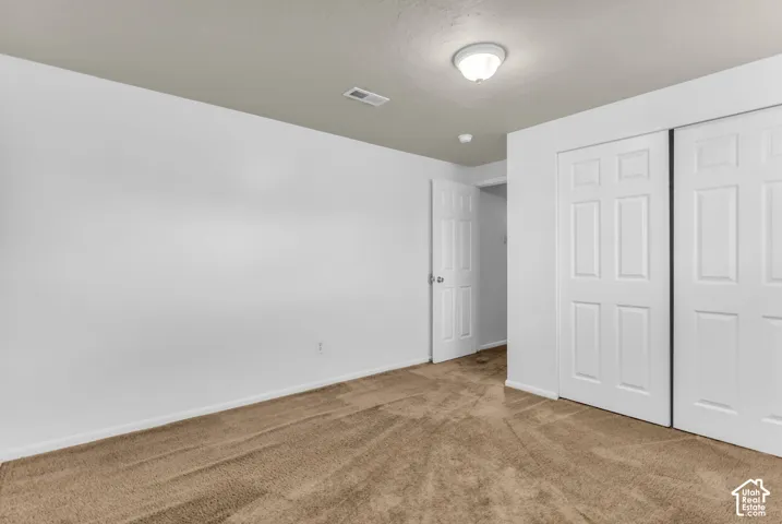 8867 S New Castle Rd, West Jordan, Utah 84088