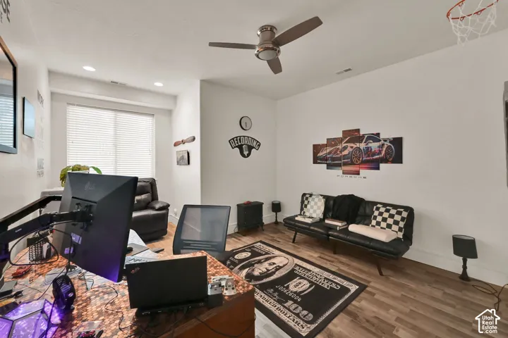 251 Parkway Cir, North Salt Lake, Utah 84054