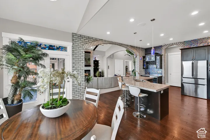 251 Parkway Cir, North Salt Lake, Utah 84054