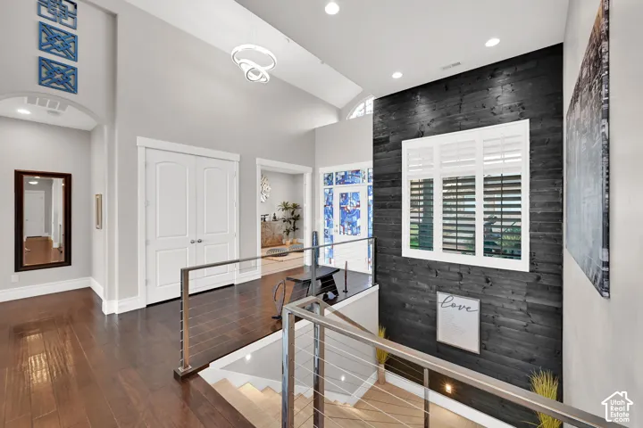 251 Parkway Cir, North Salt Lake, Utah 84054