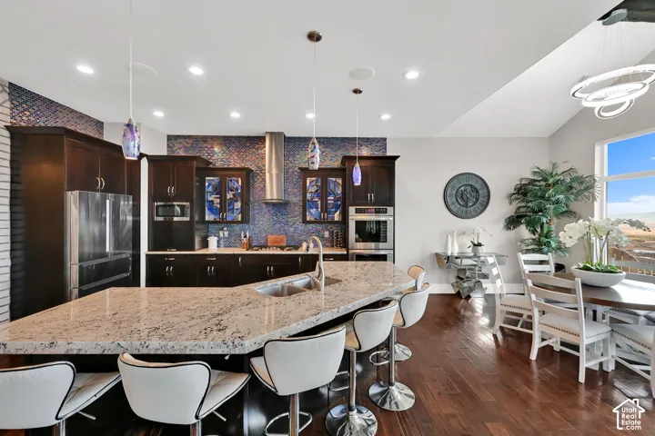 251 Parkway Cir, North Salt Lake, Utah 84054