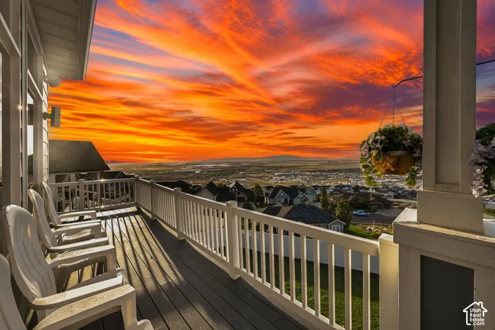 251 Parkway Cir, North Salt Lake, Utah 84054