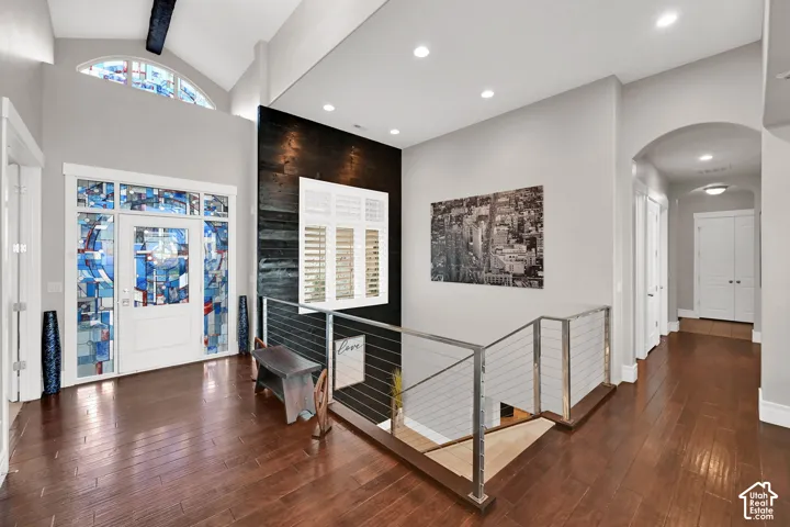 251 Parkway Cir, North Salt Lake, Utah 84054