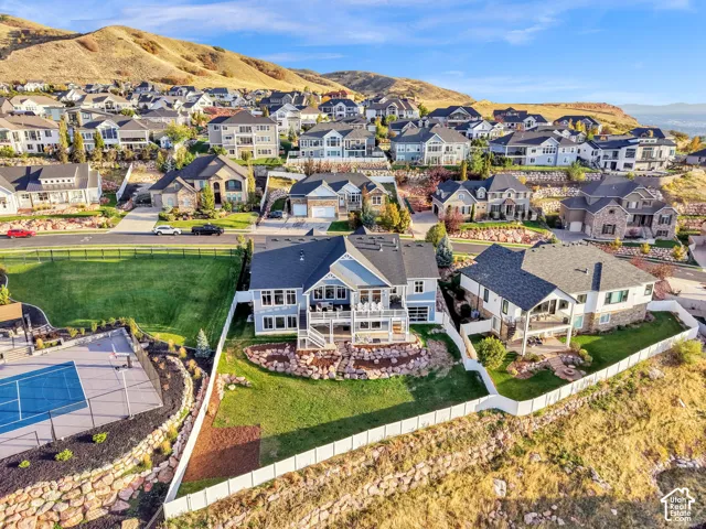 251 Parkway Cir, North Salt Lake, Utah 84054